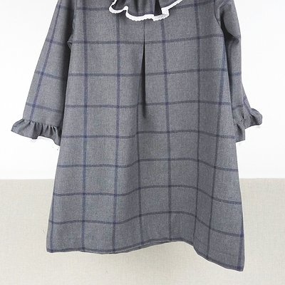 Vestido niña cuello volante, María