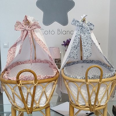 Moisés de caña de bambú para muñecas a media altura básico