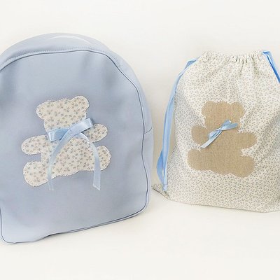 Pack mochila pequeña de polipiel con bolsa merienda