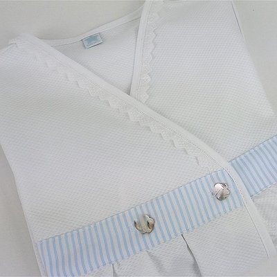 Bata de niña en piqué