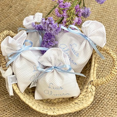 Bolsas personalizadas para regalo bordadas