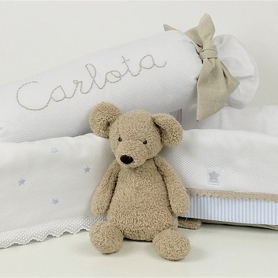 Cesta mimbre para cremas con puntilla