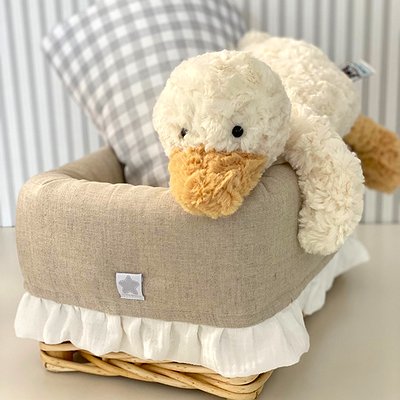 Cesta mimbre para cremas con volante