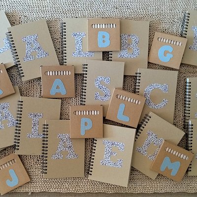 Libreta personalizada con inicial