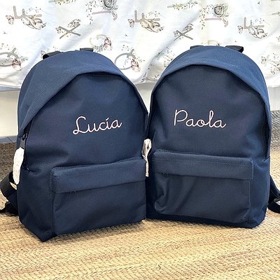 Mochila colegial PLUS mediana con nombre bordado