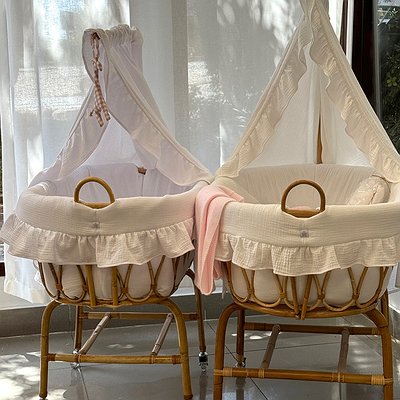 Moisés de caña de bambú ovalado mini con volantes