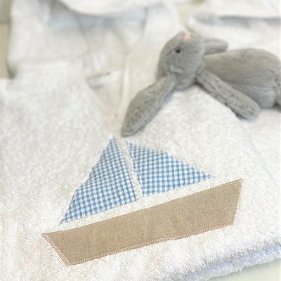 Poncho toalla de baño con capucha inicial o detalle