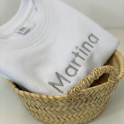 Sudadera niño con nombre bordado